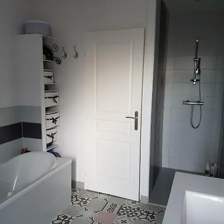 펜션 Charmante Maison De